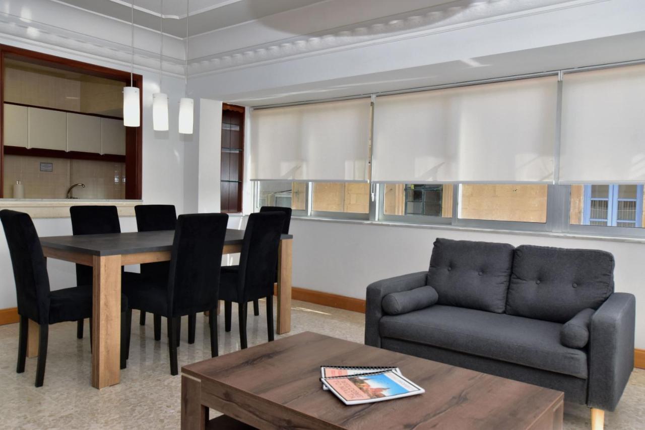 2 Bedroom, Central And Spacious Apartment With Sea View - 2 ムサイダ エクステリア 写真