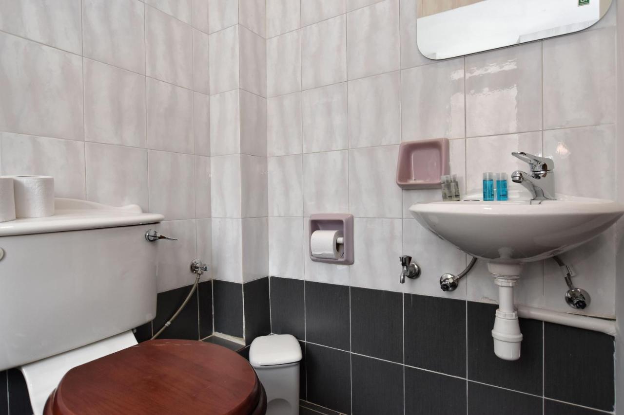 2 Bedroom, Central And Spacious Apartment With Sea View - 2 ムサイダ エクステリア 写真