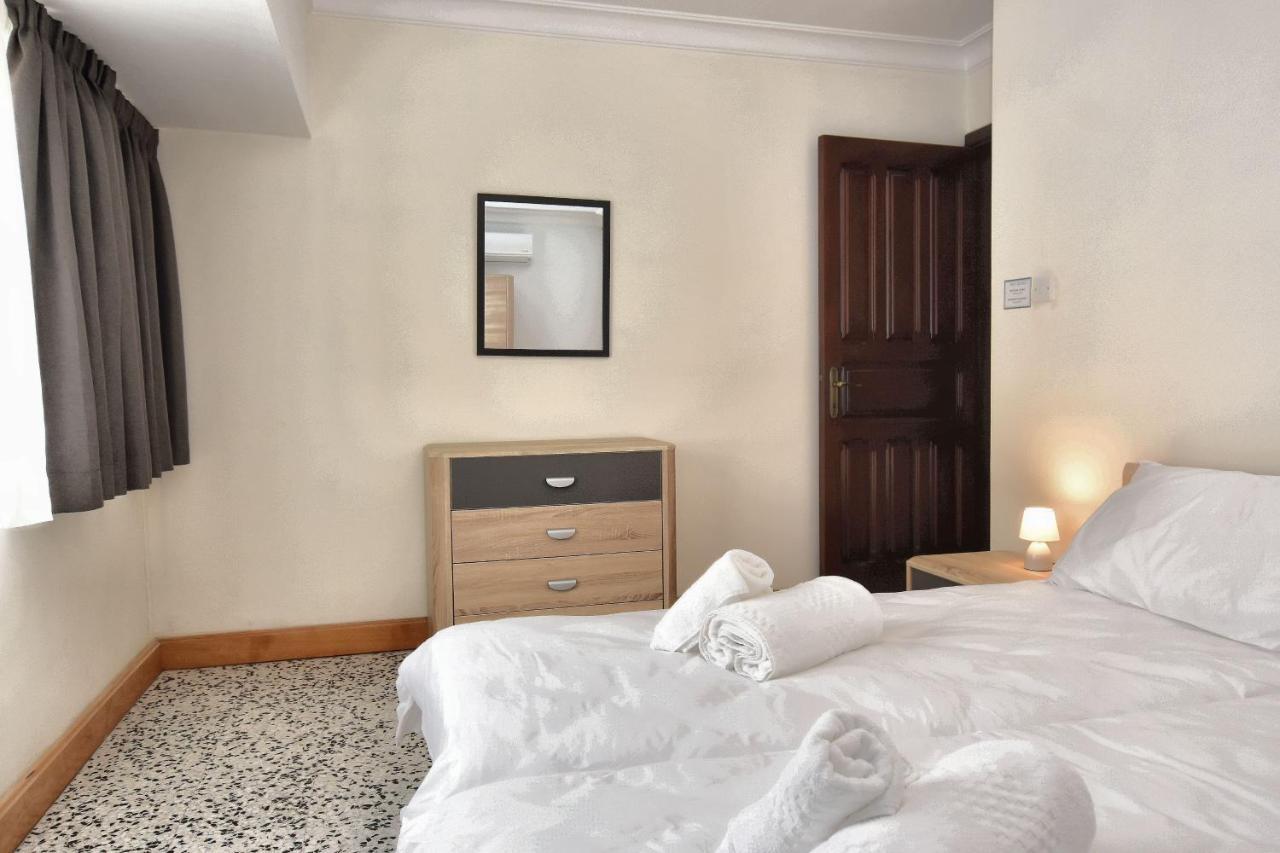 2 Bedroom, Central And Spacious Apartment With Sea View - 2 ムサイダ エクステリア 写真